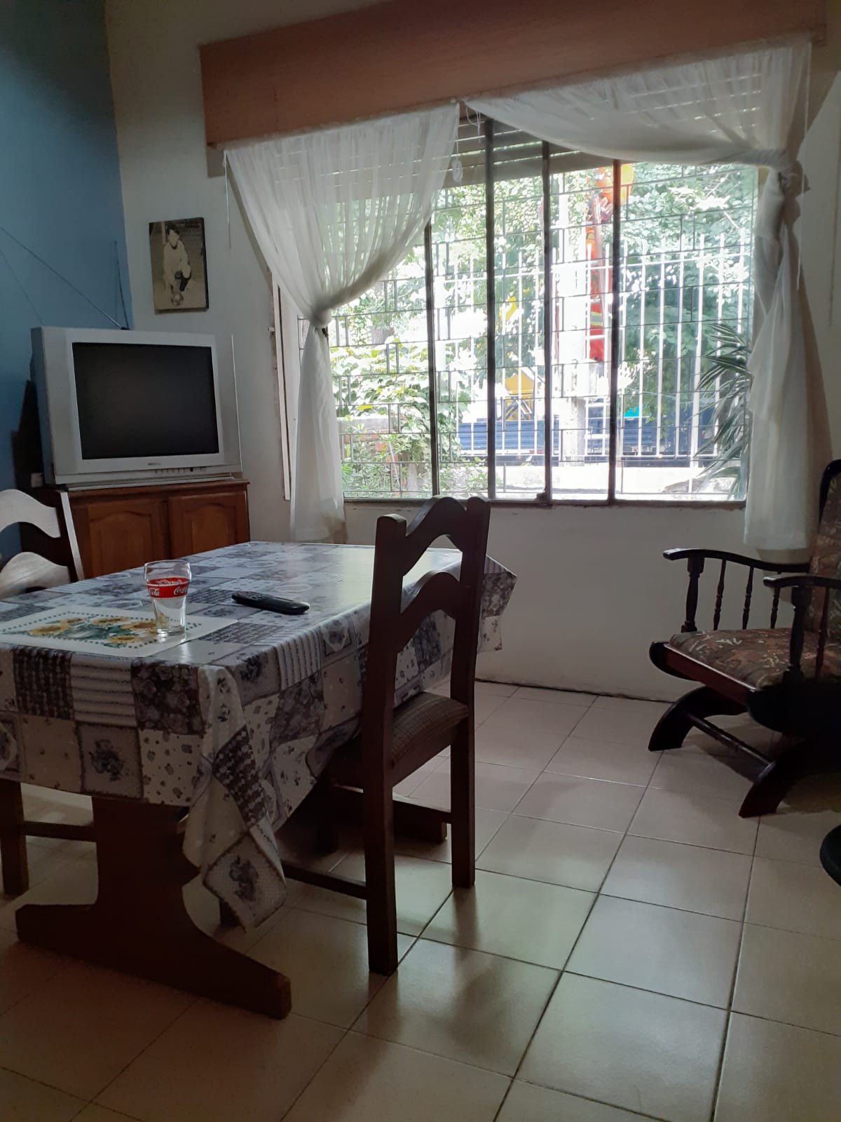 CASA 4 DORMITORIOS 2 BAÑOS
